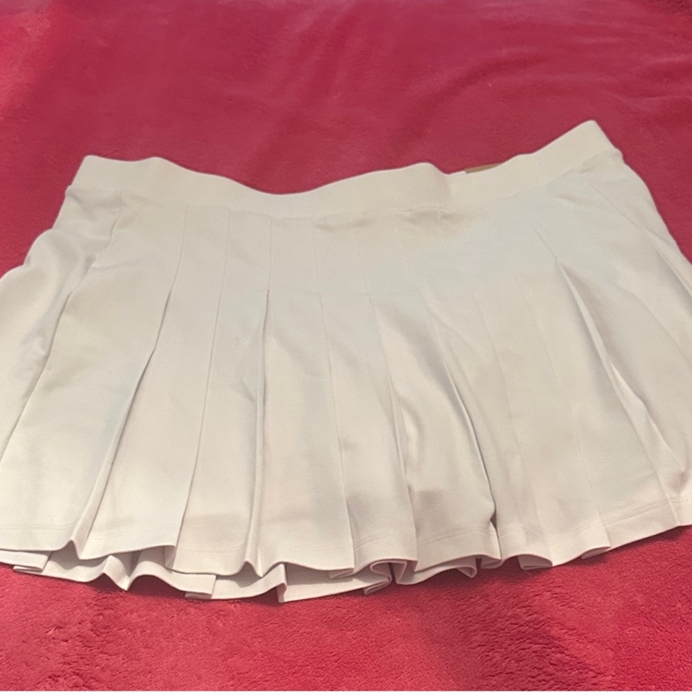 White Pleated Skort 🎾